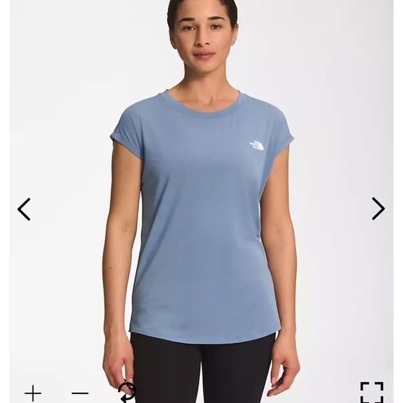 𝅺women’s Wander Slitback Short-Sleeve - Picture 1 of 4